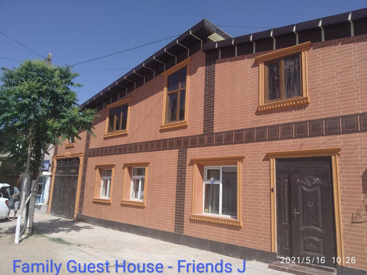 Family Guest House - Friends-J Nukus Exteriér fotografie