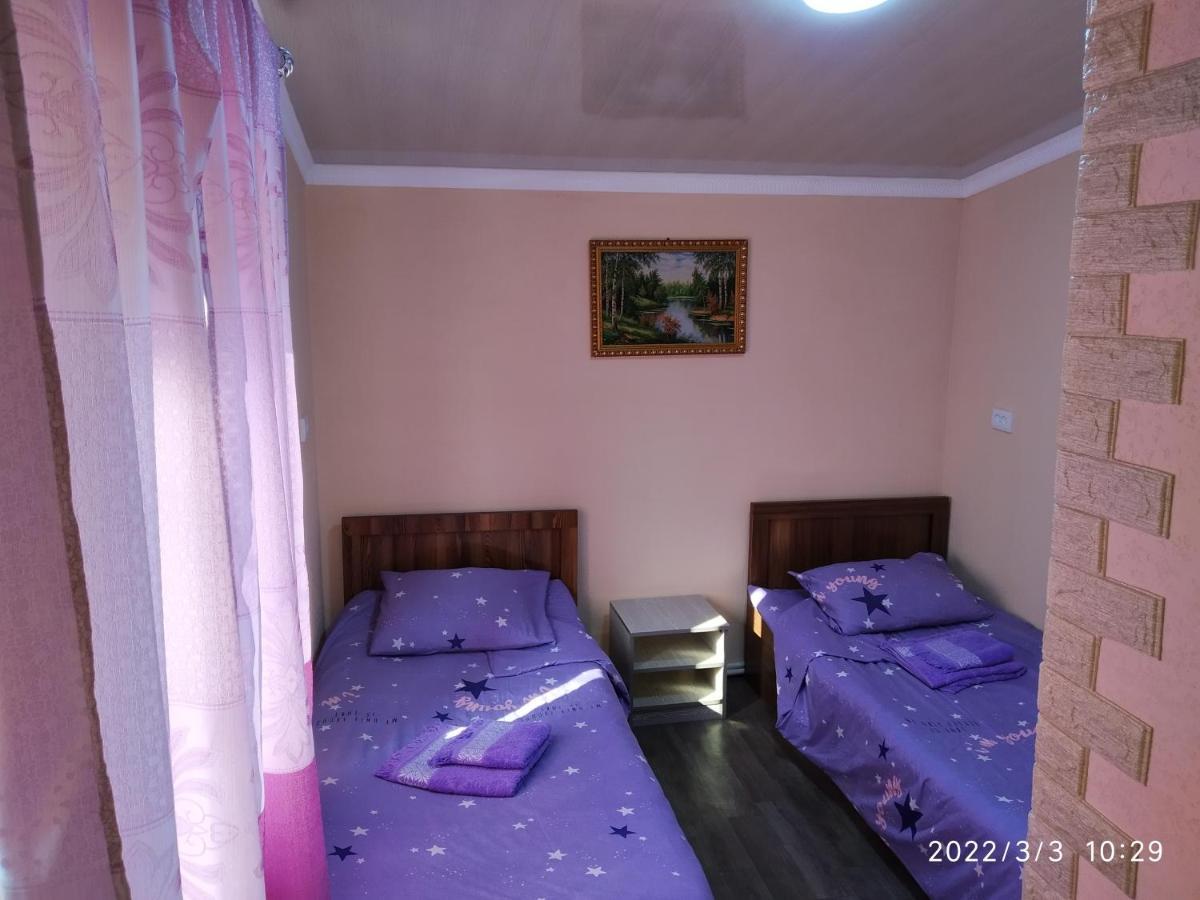 Family Guest House - Friends-J Nukus Exteriér fotografie