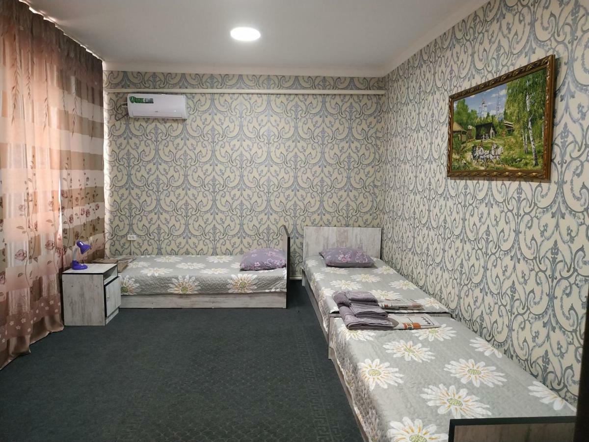 Family Guest House - Friends-J Nukus Exteriér fotografie